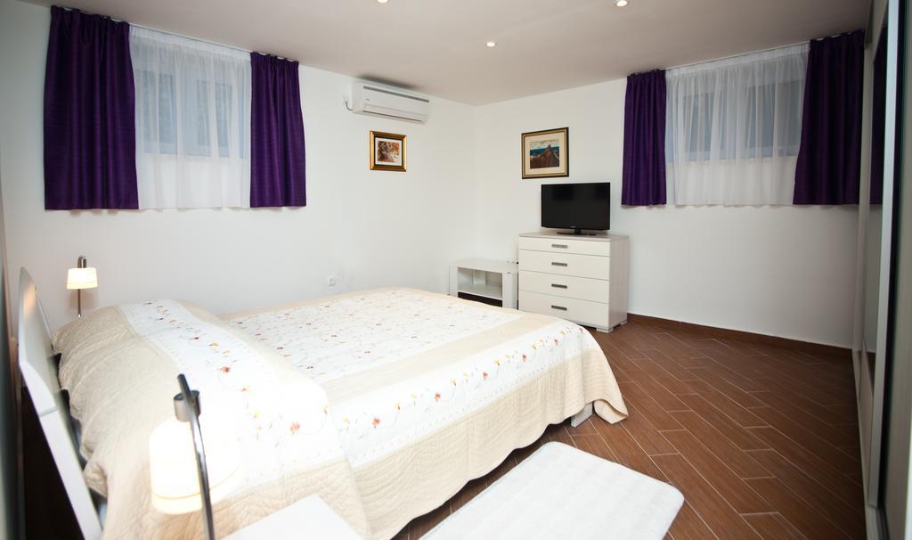 Apartment Lina Deluxe Split Quarto foto